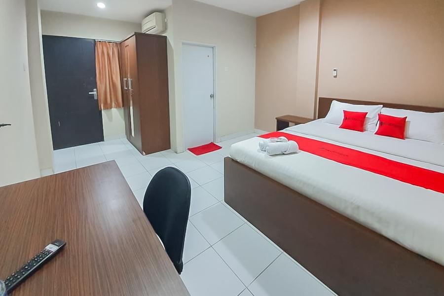 RedDoorz Plus @ Pelita Guest House Balikpapan