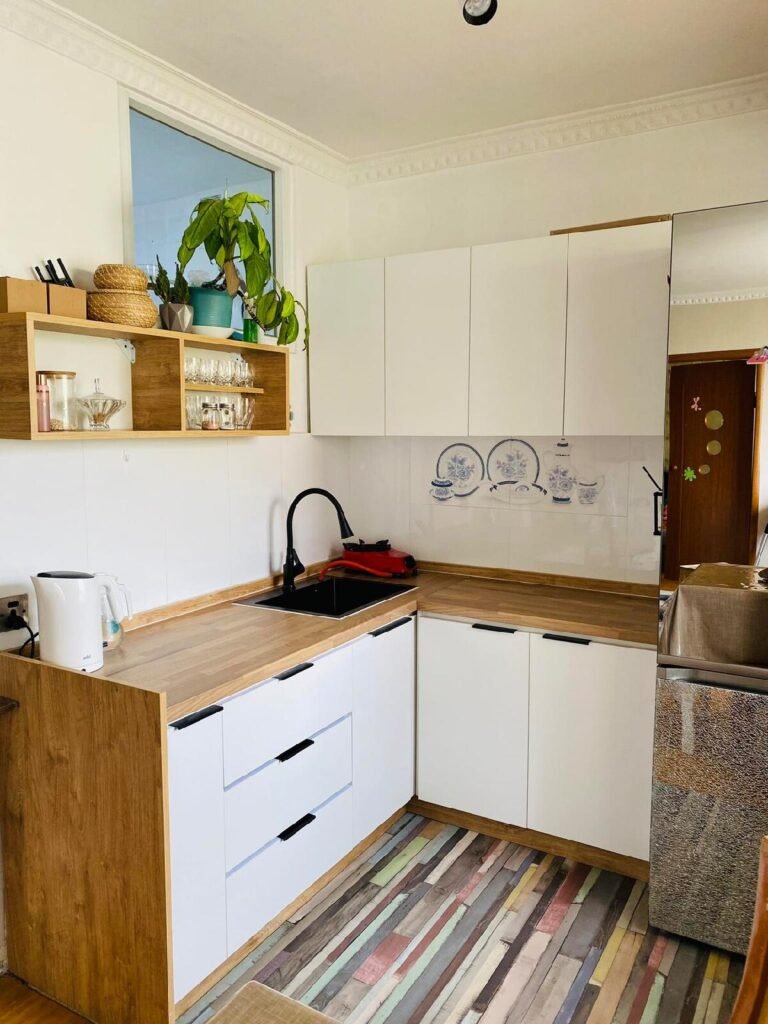 State Department Store: Central Apartment