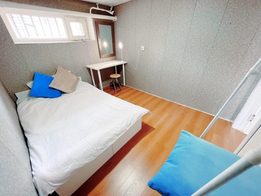 'Ulaanbaatar' capsule room