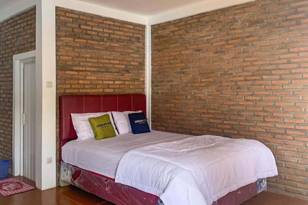 Urbanview Hotel Villa Q Gisting