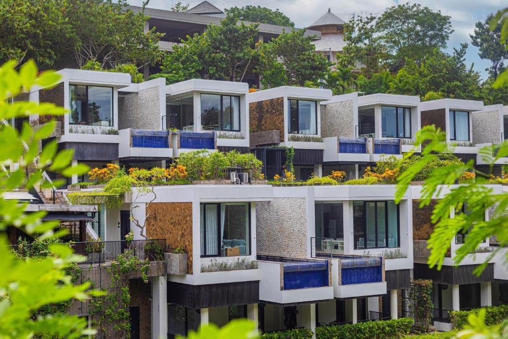 Great 2BR Private Pool Villa near Dreamland Beach