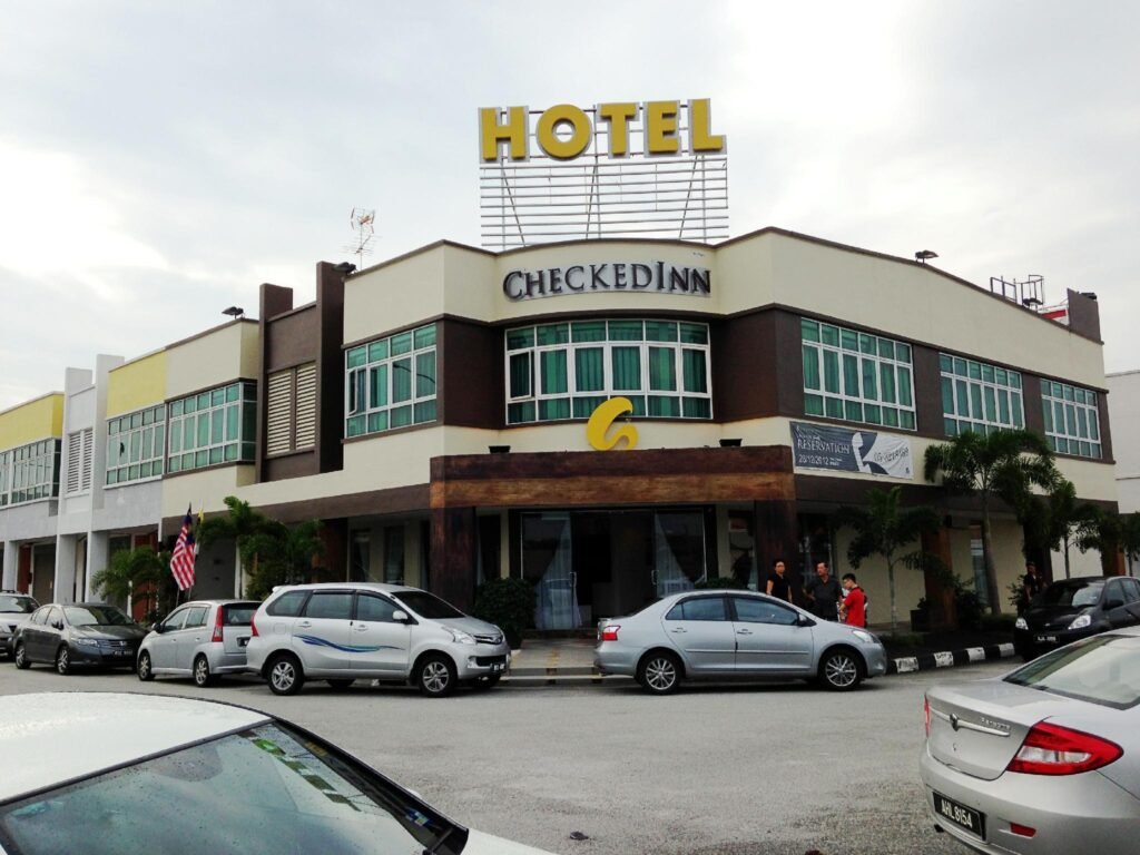 Hotel CheckedInn