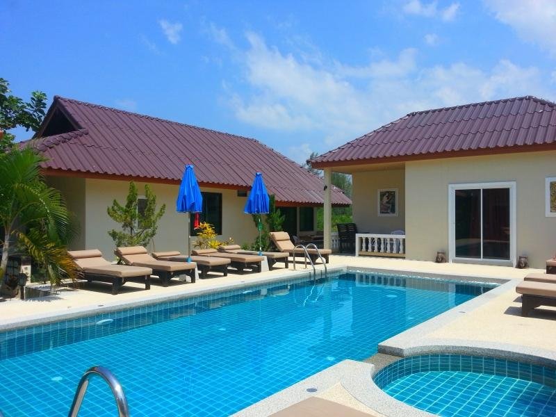 Khao Lak Summer House Resort