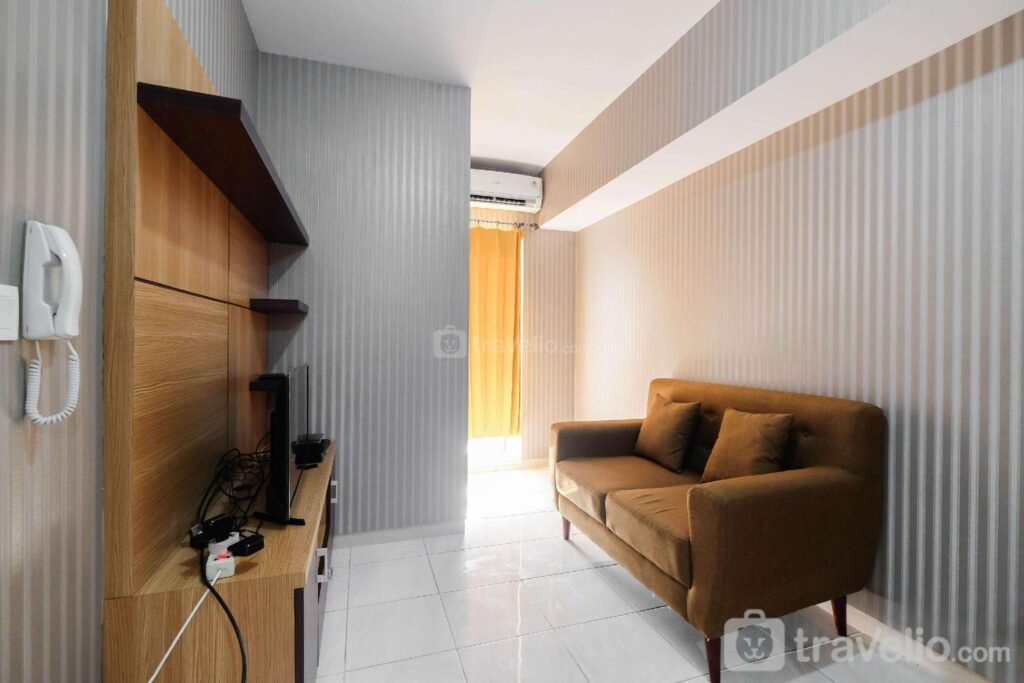 2BR Apt at The Springlake Summarecon By Travelio