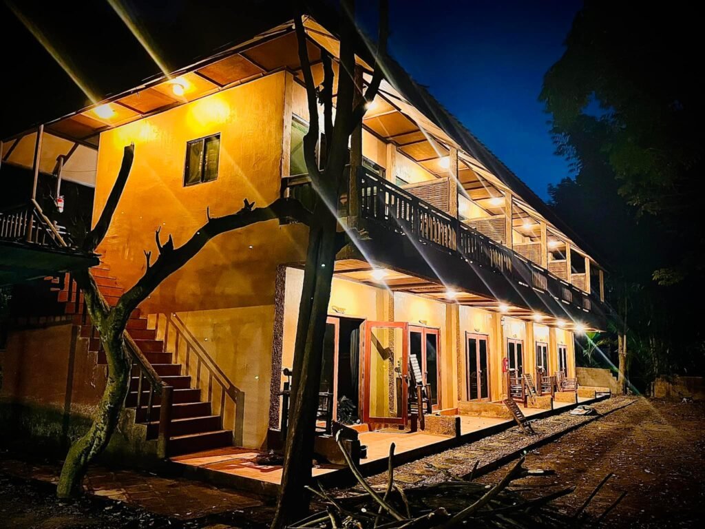 Akha River House