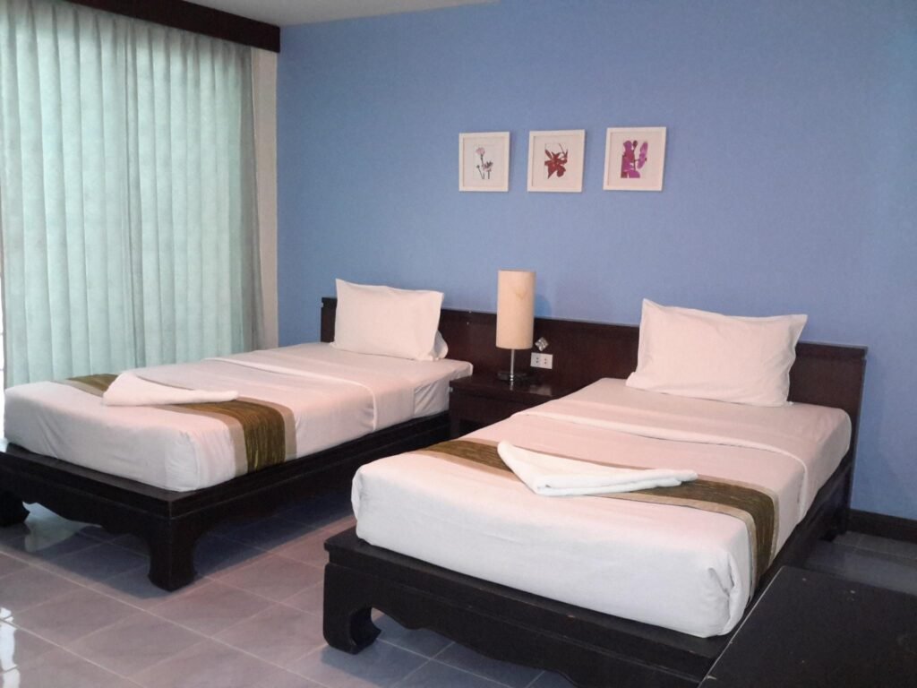 J Hotel