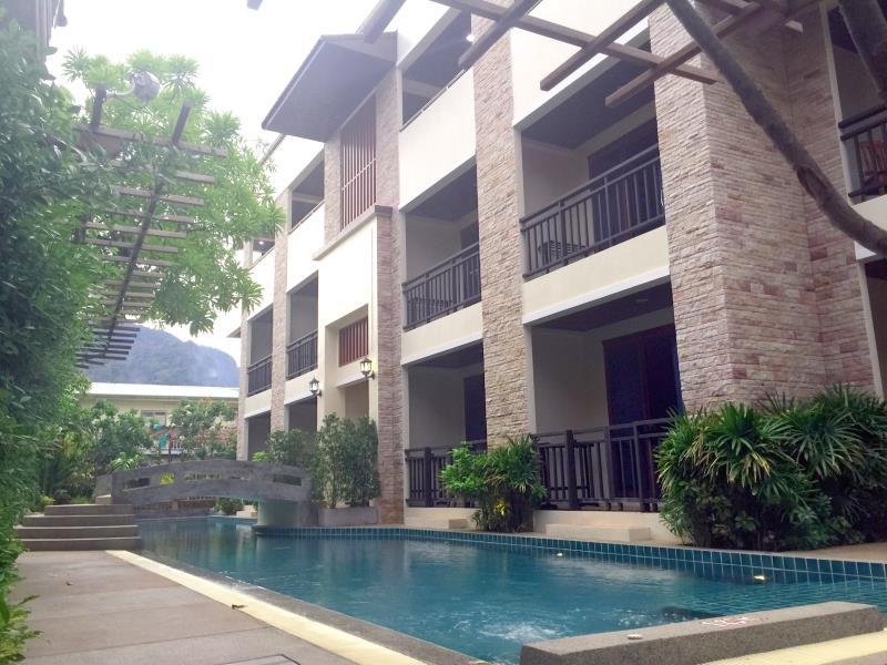 JJ Residence