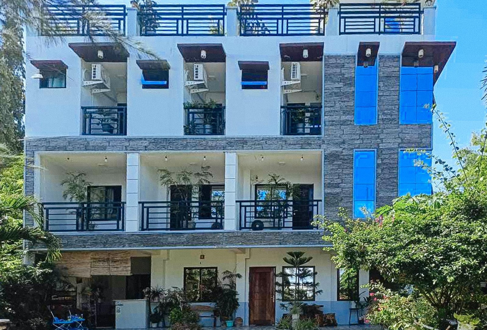 RedDoorz @ Mary Land Transient Alaminos Pangasinan, Alaminos City, Philippines