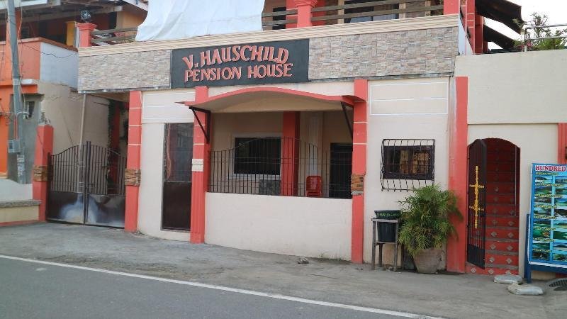 V.Hauschild Transient House B, Alaminos City, Philippines