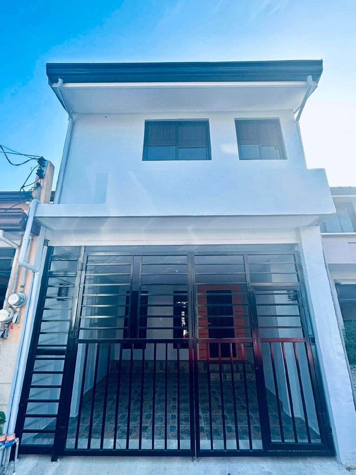 Cozy Humble Pad, Angeles Clark, Philippines