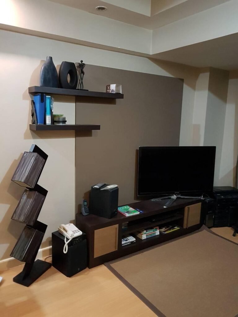 1 br at bgc