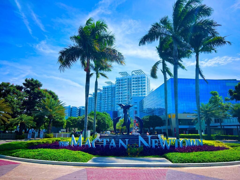 8 Newtown Blvd Condo Near Airport