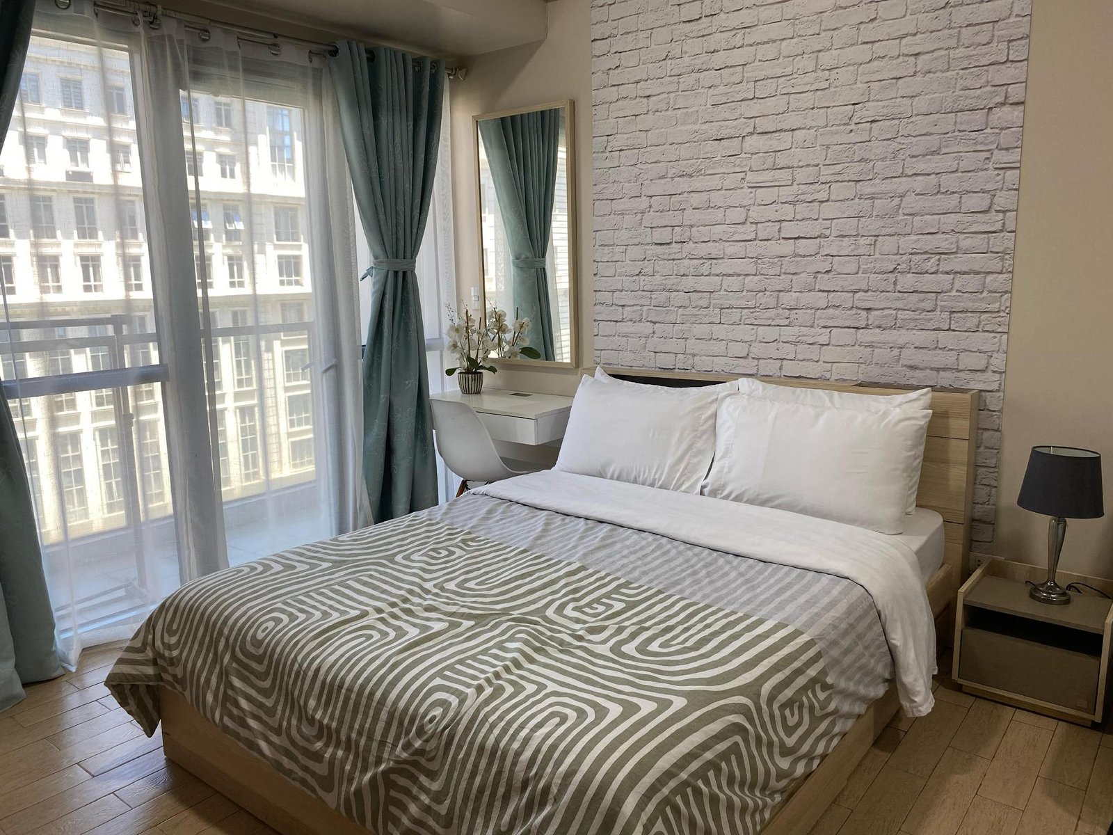 81 Newport Boulevard C4 7i, 6G & C6-9G near T3