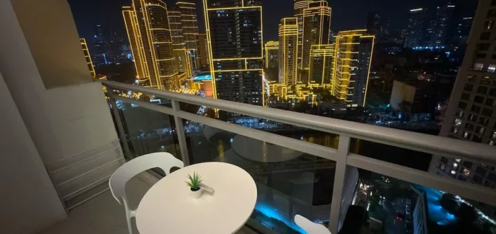 A.M Nook Rockwell City Lights, Manila, Philippines