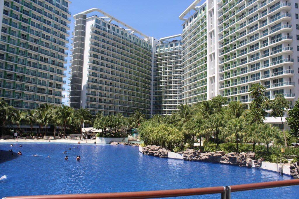 AZURE URBAN RESORT A1 WAVEPOOL NEAR MALL AIRPORT, Manila, Philippines