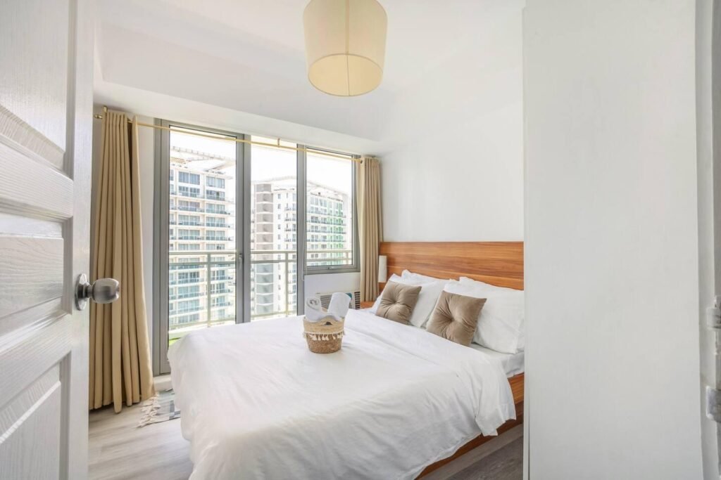 Adam'sCrib 2BR  Apartment by Azure Near Airport