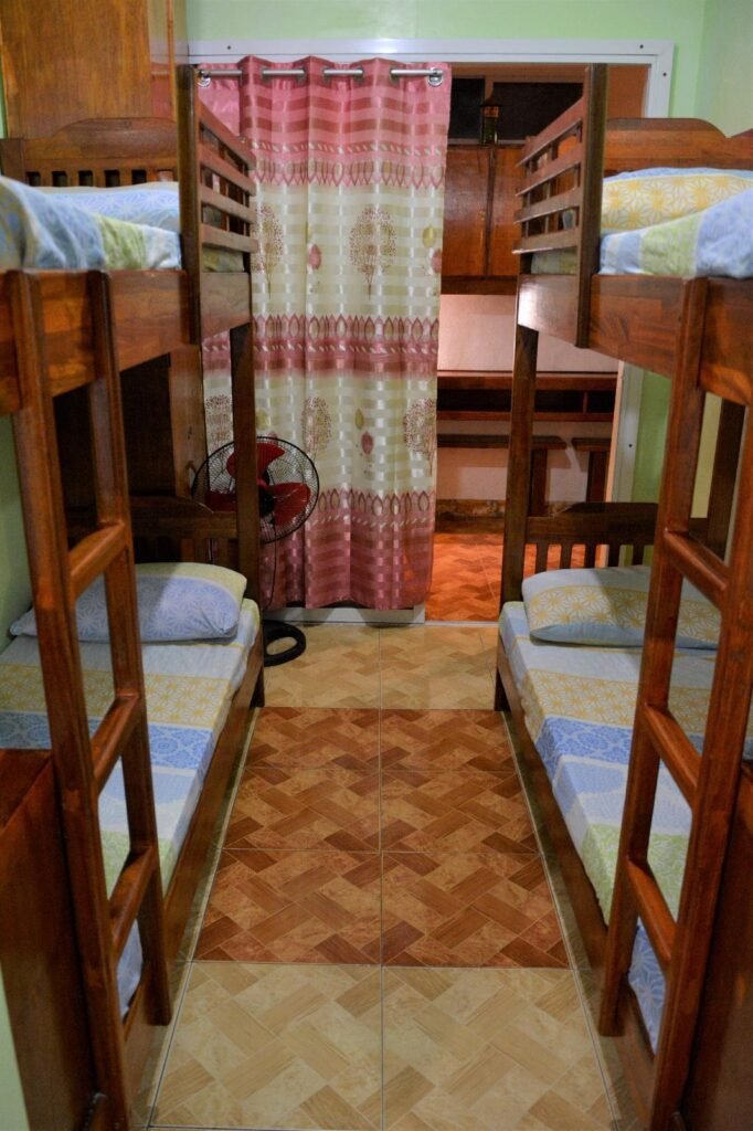 Affordable Room for 2-4 pax near Mkt & Session Rd