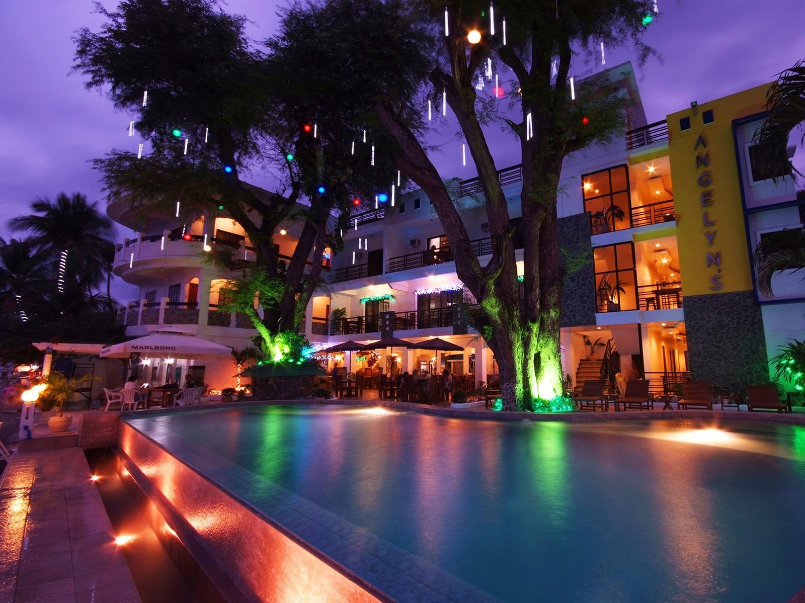 Angelyn's Dive Resort