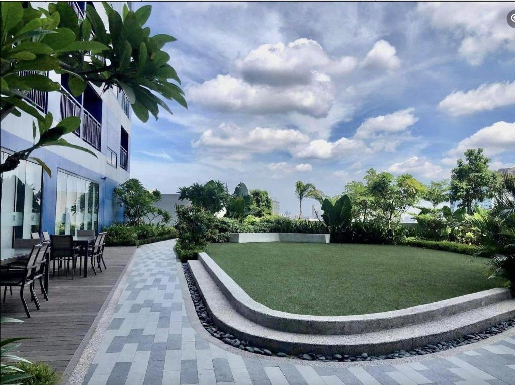 Awesome Value, Great Location, Manila, Philippines