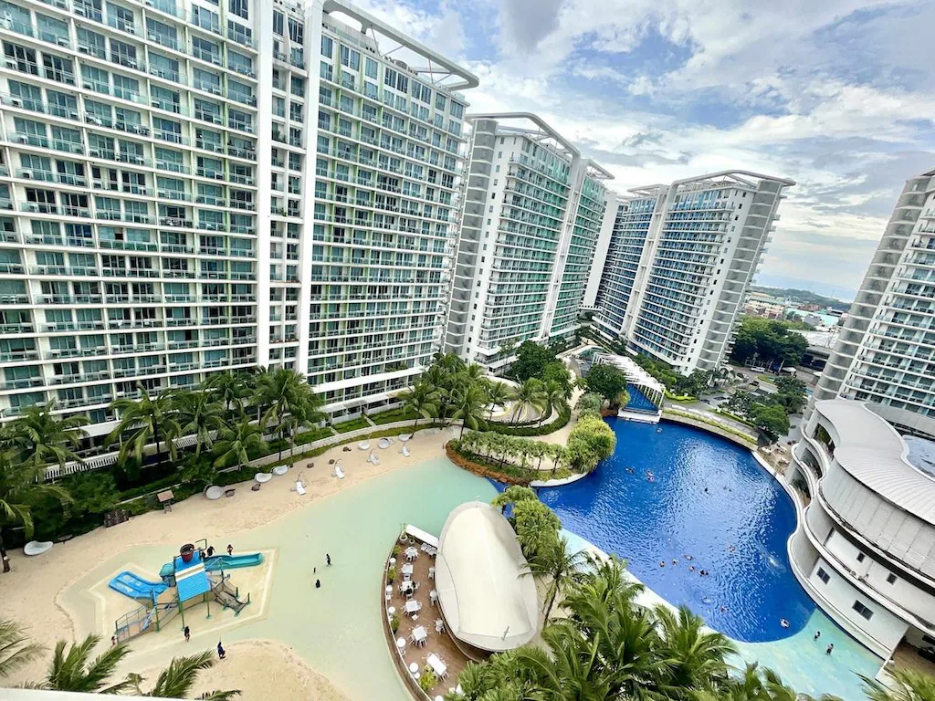 Azure 2BR Beach View, Manila, Philippines