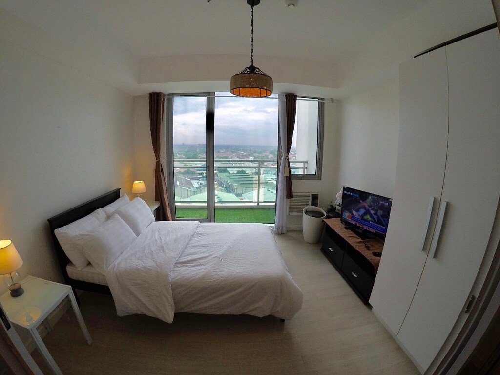 Azure (High Floor-Nice City View-With Kitchen), Manila, Philippines