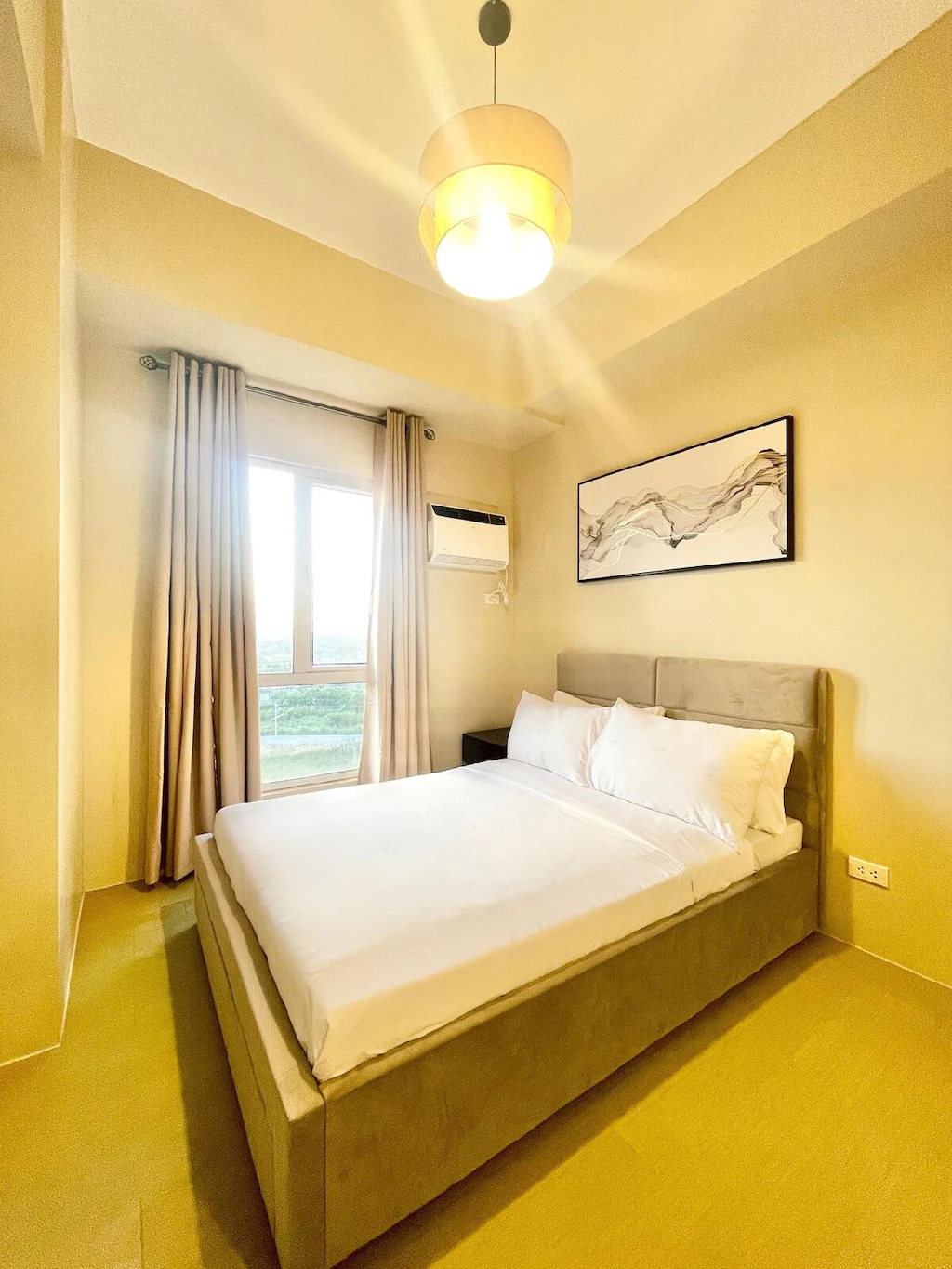 * *B3 Chic Sunset Studio Escape, Iloilo, Philippines