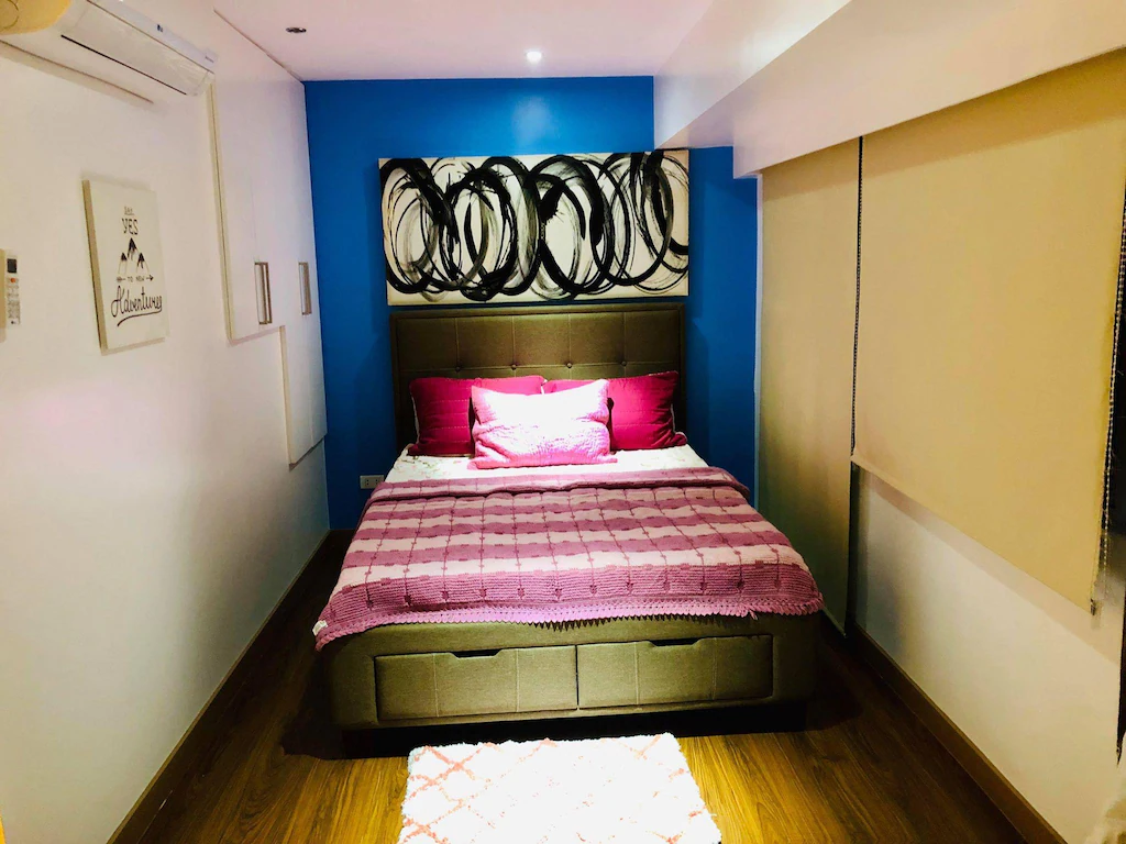 BGC 2BR Loft Type - Fort Victoria, Manila, Philippines