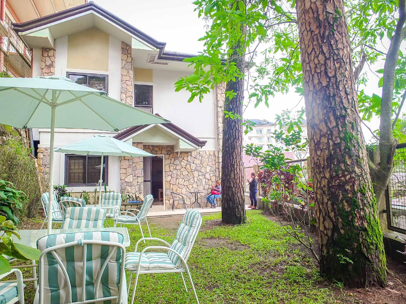 Baguio City Deluxe 3-BR  3 Bathrooms Villa-type