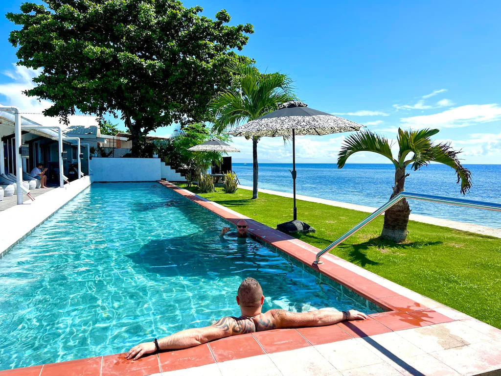 Beachhouse Poolside Room., Cebu, Philippines