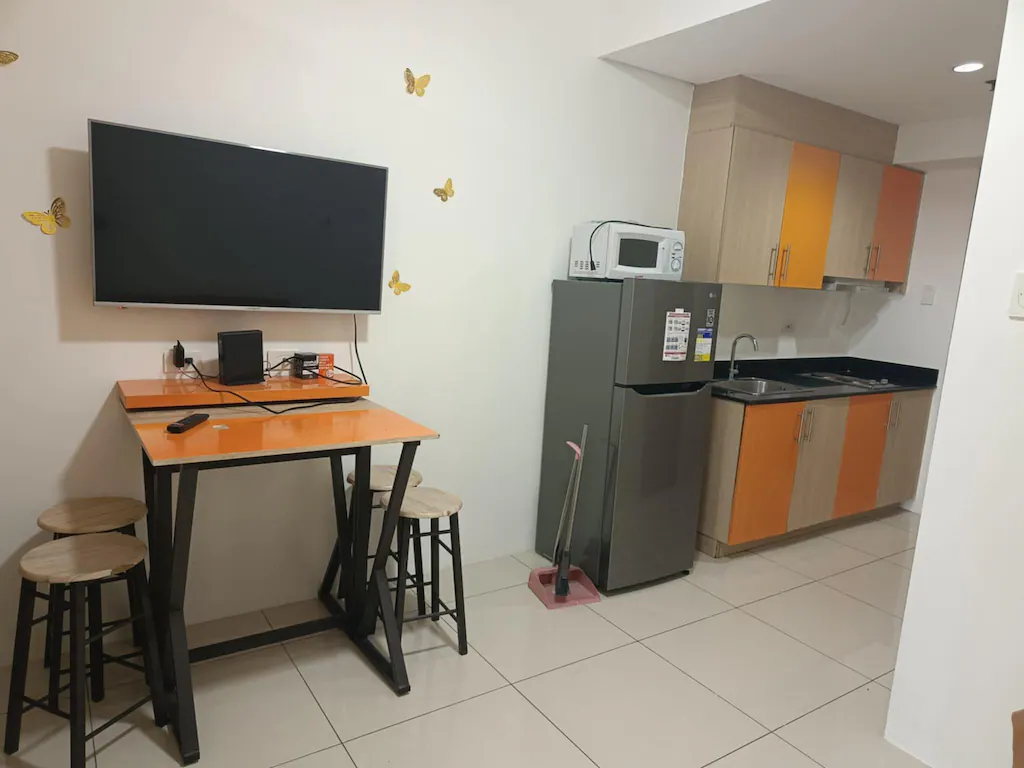 Breeze Residence Pasay with Manila Bay view-Ronnzel, Manila, Philippines