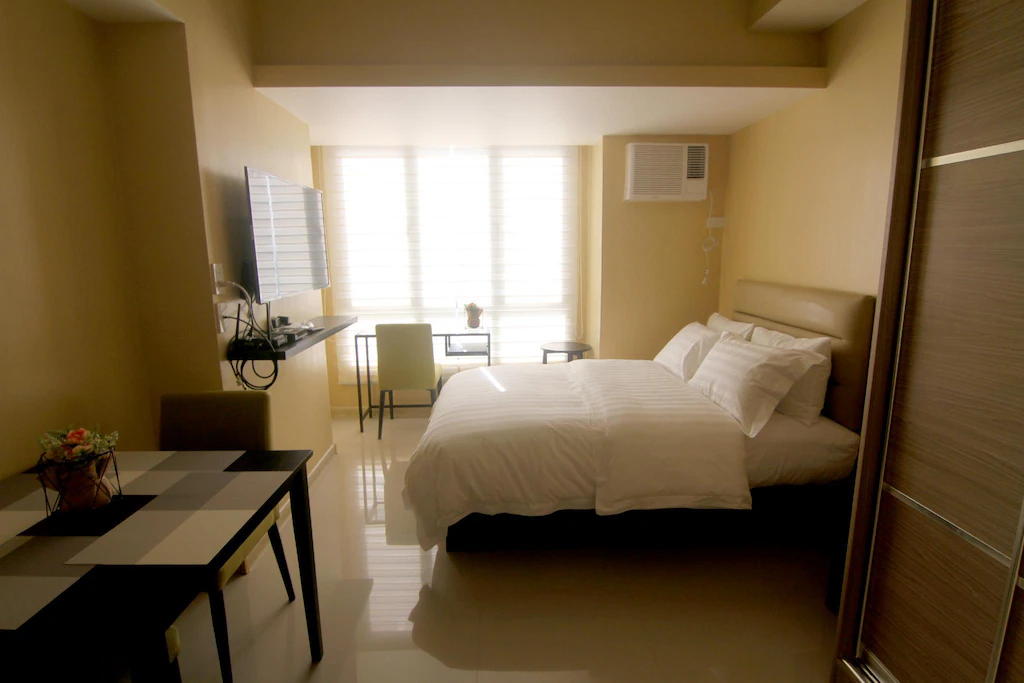 COMFY AND CLASSIC STUDIO TYPE UNIT, Manila, Philippines