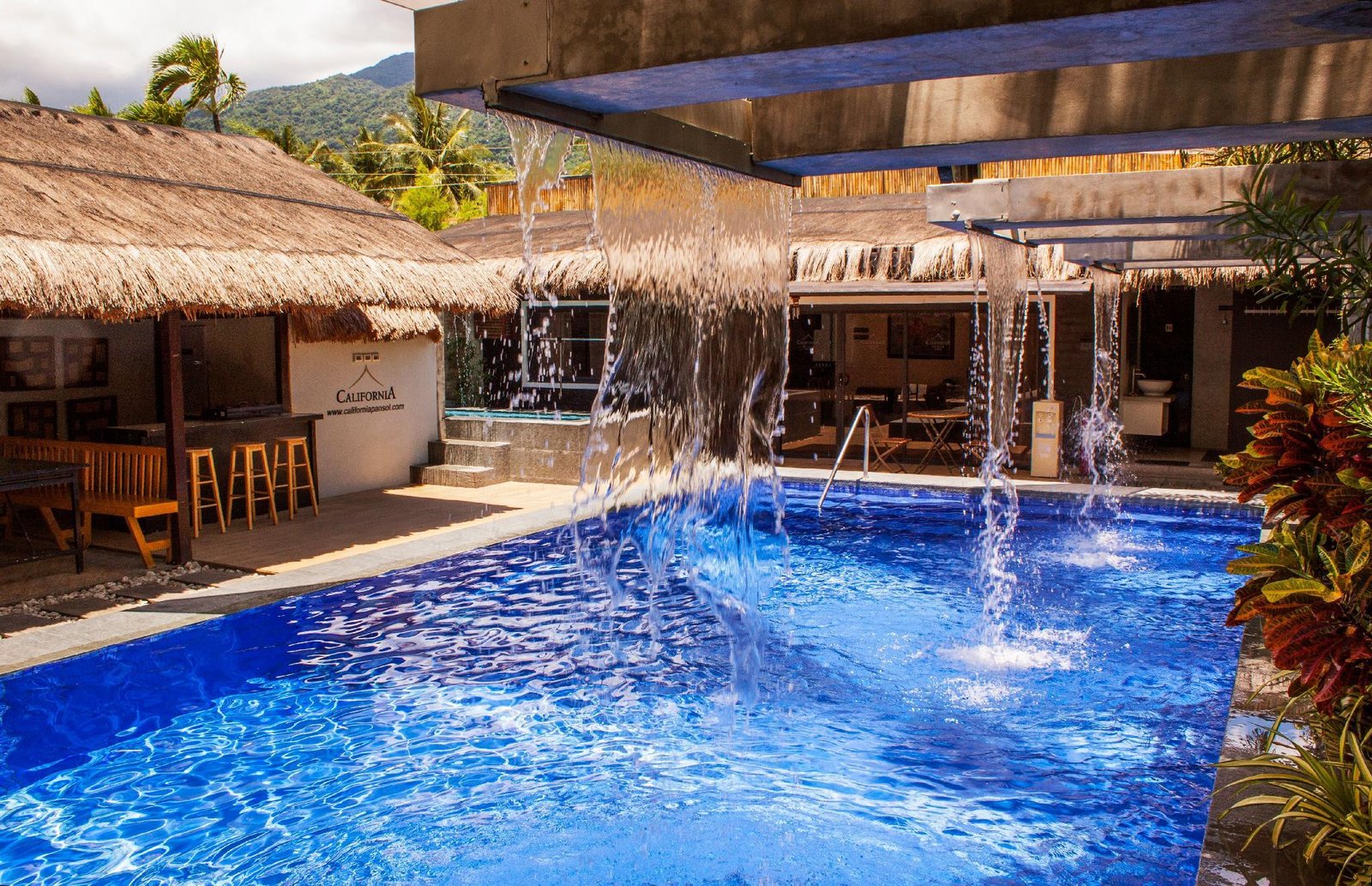 California Beach Pansol - Villa 1