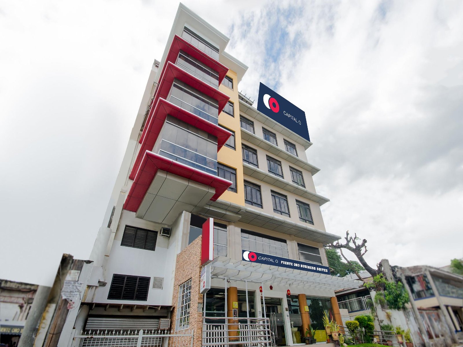 Capital O 719 Fuente Oro Business Suites