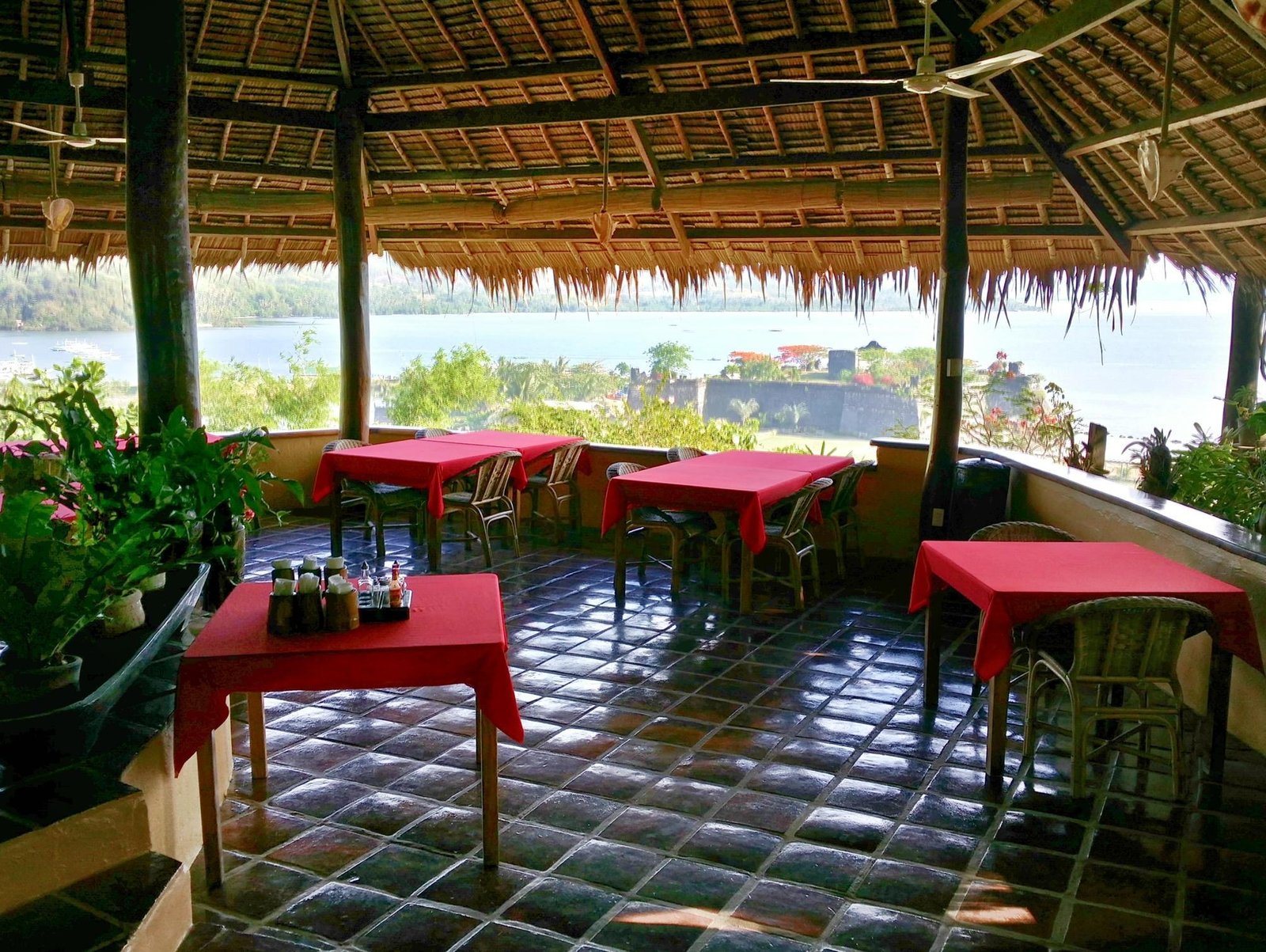 Casa Rosa Inn and Restaurant