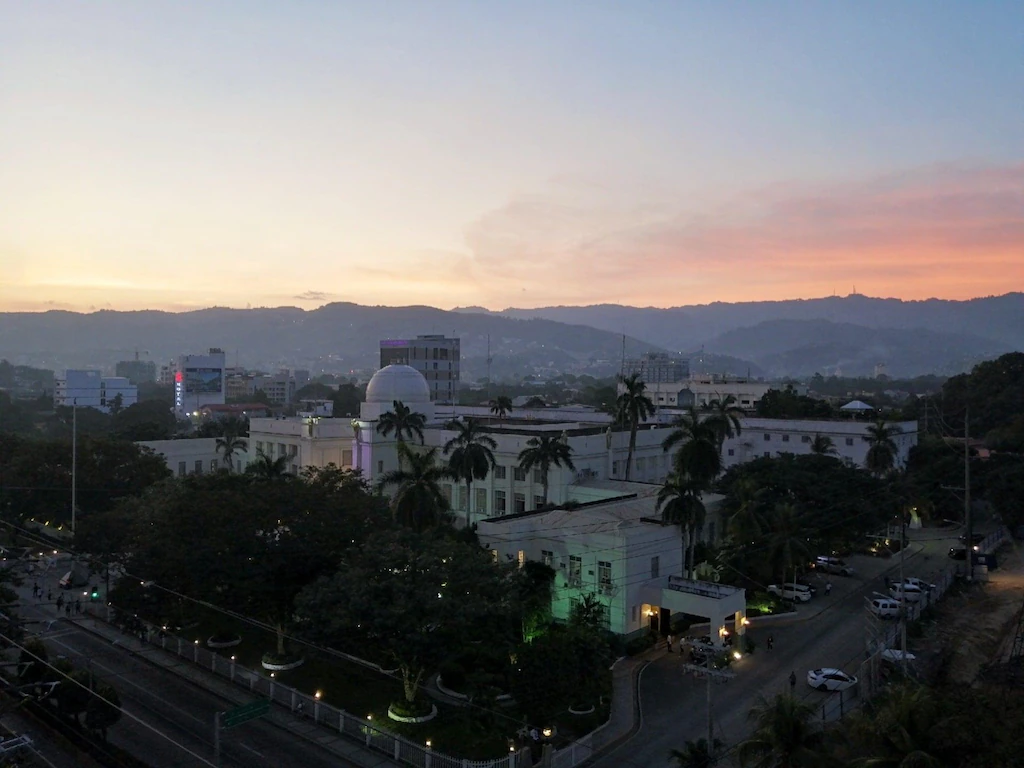 Cebu Capitol Central Hotel And Suites Cebu Philippines Reviews And Travel Guide
