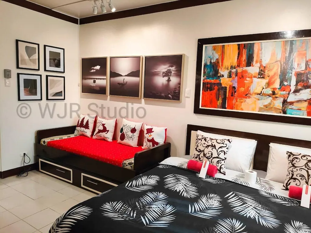 Centro Deluxe 3- Free Parking & WI-FI in Alabang, Manila, Philippines