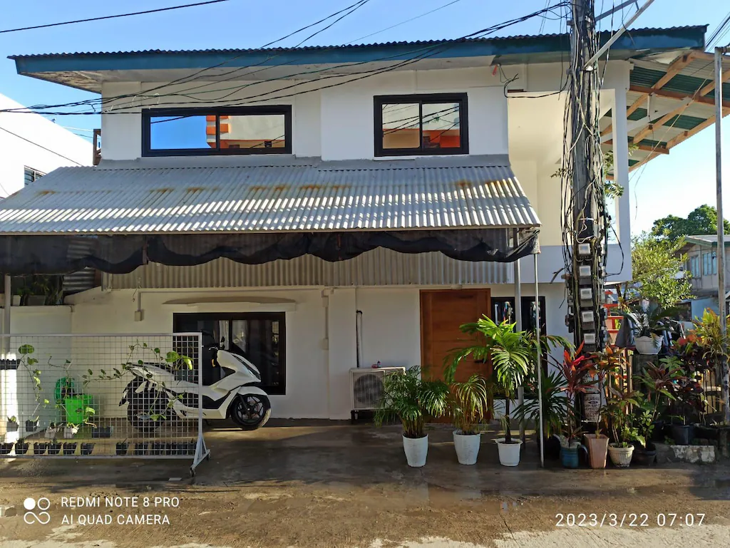 Chez Cristina, Allen, Philippines