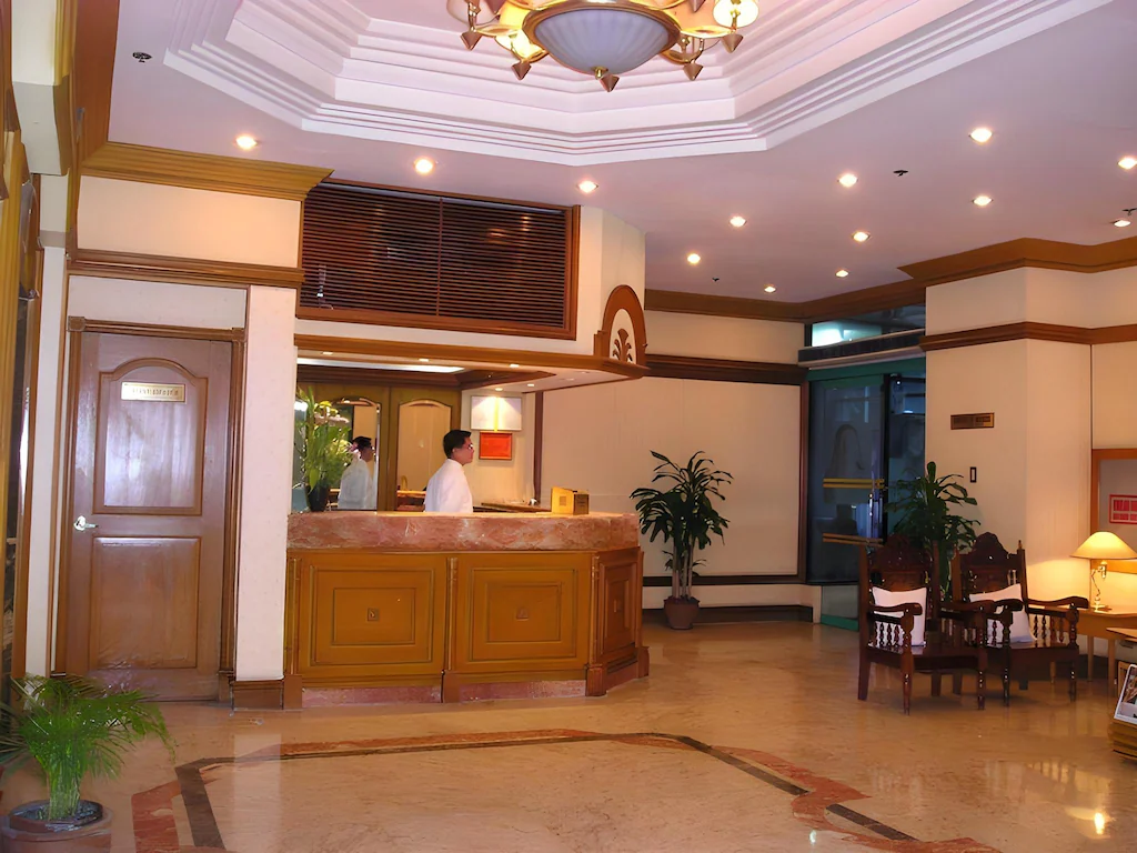 Citadel Inn Makati Manila Reviews and Travel Guide