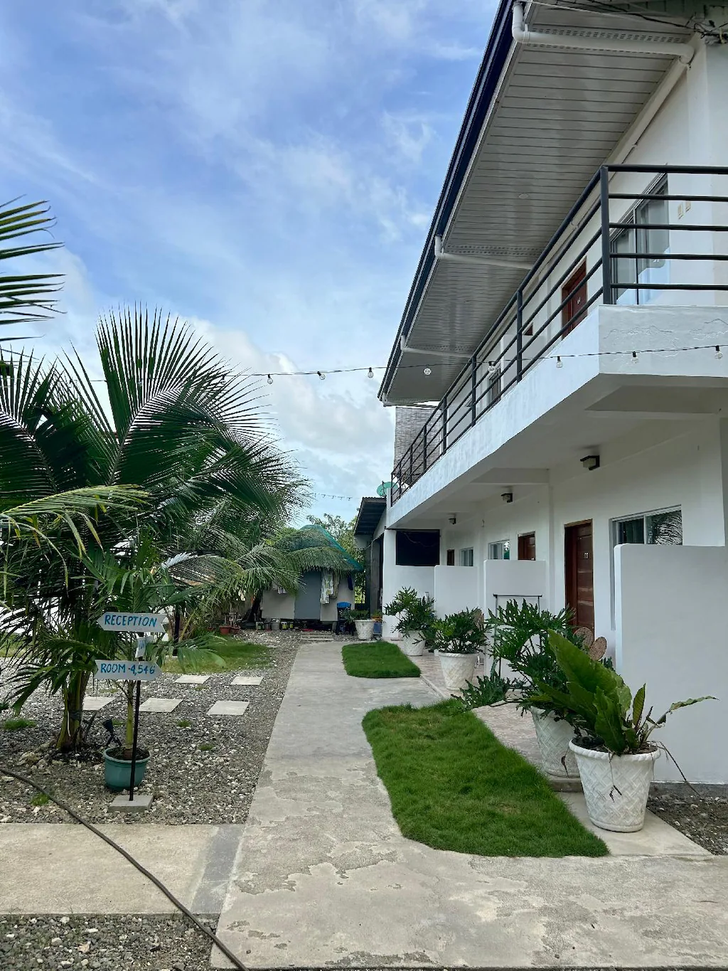 Escape to the Palms: Why Coconut Inn is Moalboal’s Best Kept Secret