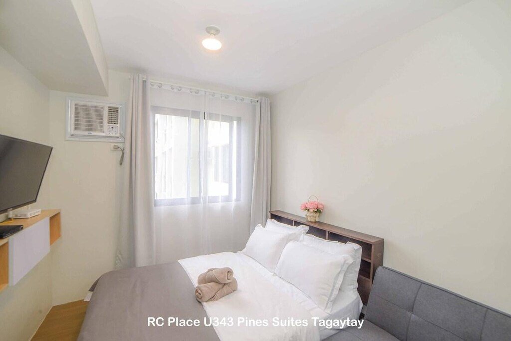 Comfy Studio @ Pine suites Tagaytay w/ Netflix, Tagaytay, Philippines