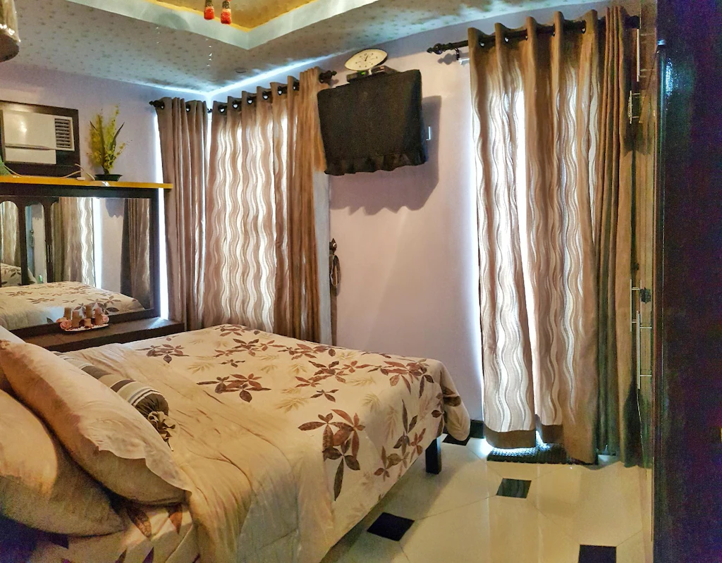 Condo Unit for Long Term Stay at Birch Tower Manila Philippines Reviews and Travel Guide Stunning 4 Star Hotel