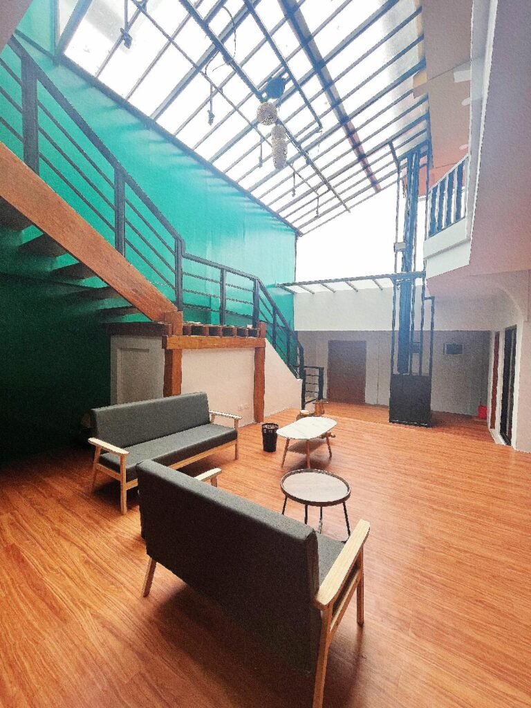 Cozy Coron Inn
