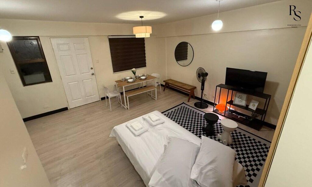 Cozy Flat Taguig Staycation | Near BGC & Airport, Manila, Philippines