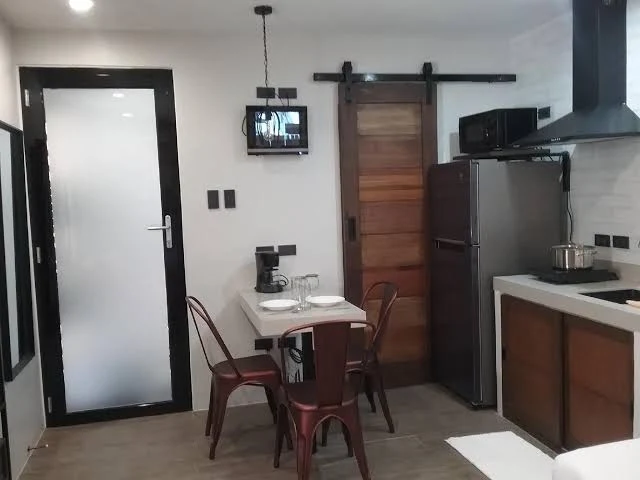 Cozy Guest House nr Greenhills Wilson St 100MBPS Manila Philippines Reviews and Travel Guide