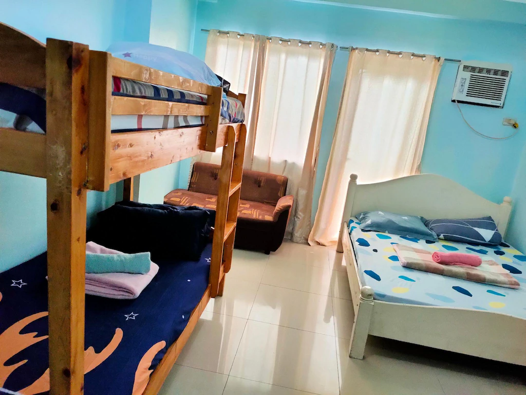 Daniellas Guest Room Manila Philippines Reviews and Travel Guide