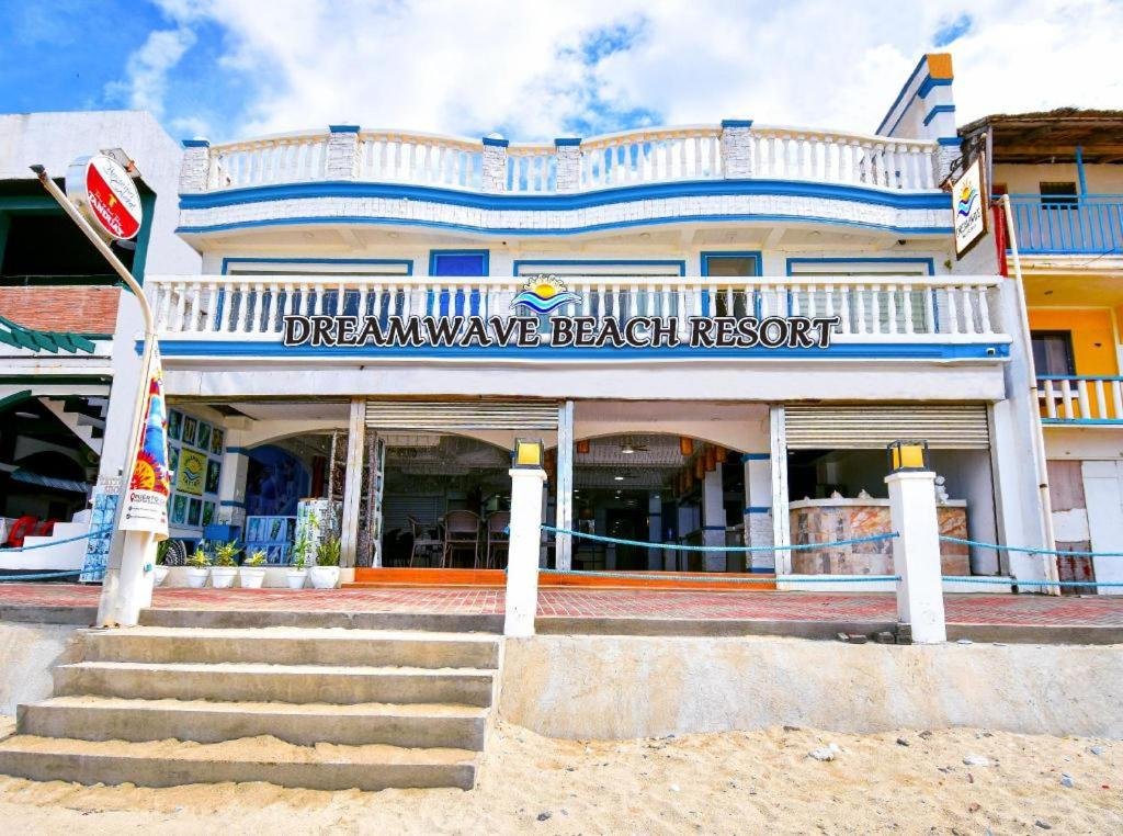 Dreamwave Beach Resort Puerto Galera, Puerto Galera, Philippines