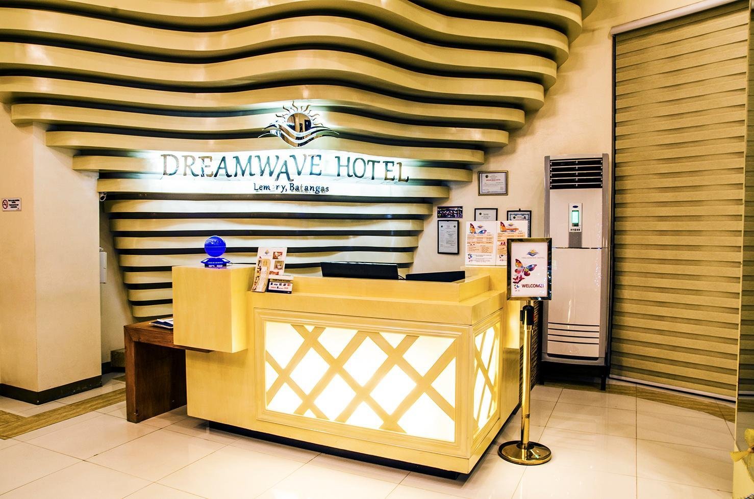 Dreamwave Hotel Lemery