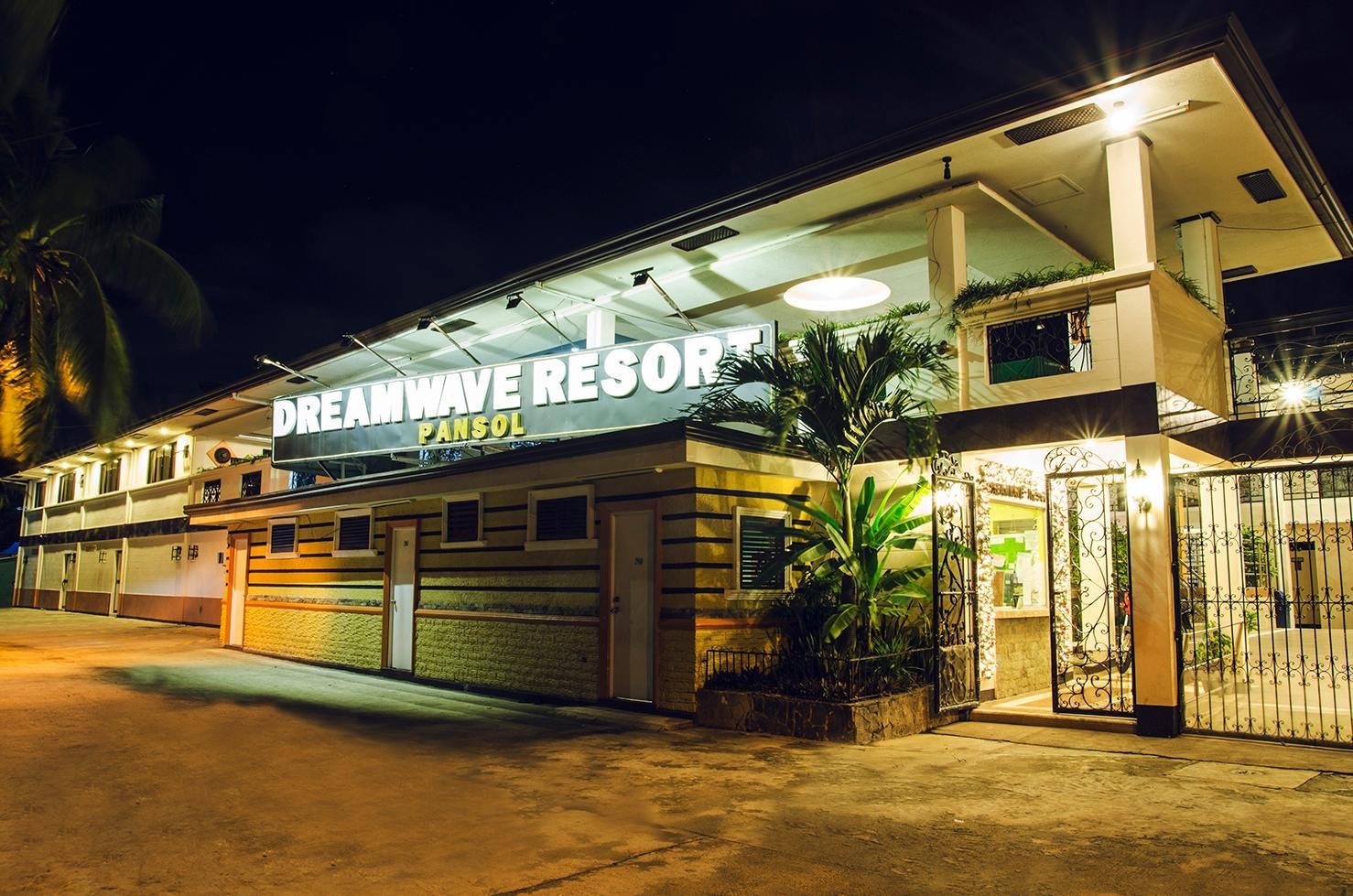 Dreamwave Resort Laguna