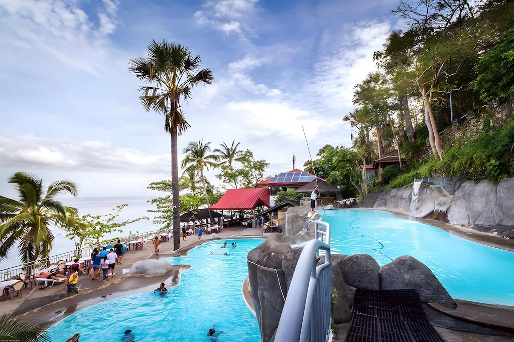 The Ultimate Seaside Escape: Finding Paradise at Eagle Point