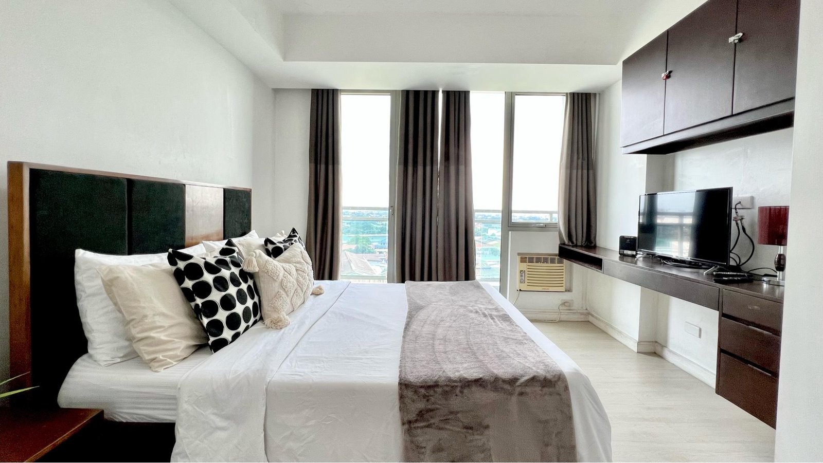 Endless Summer Vibe @Azure Urban Resort Residences